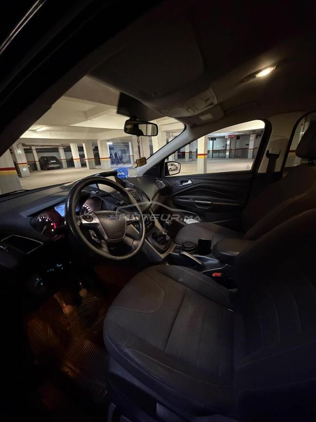 voiture ford kuga model 2015