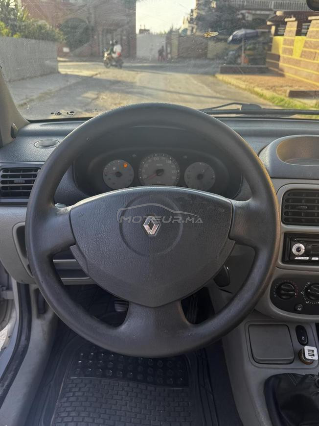 Renault Clio Essence Manuelle 2006 à Kénitra