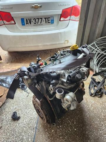 Moteur pour Renault Clio 4 1.5 DCI * Pièce propre - 2