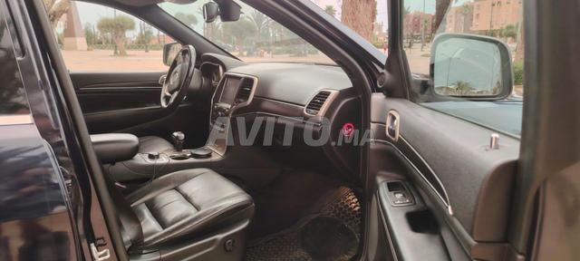 Jeep Grand Cherokee robuste - 2