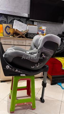 مقعد سيارة ISOFIX دوار ماركة Cybex Sirona S