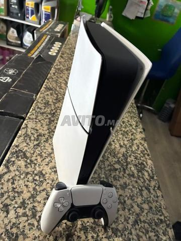 PS5 Slim très bon état - 2