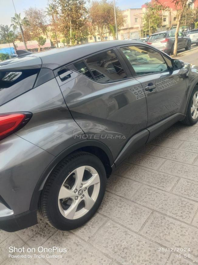 Toyota CHR hybride automatique 