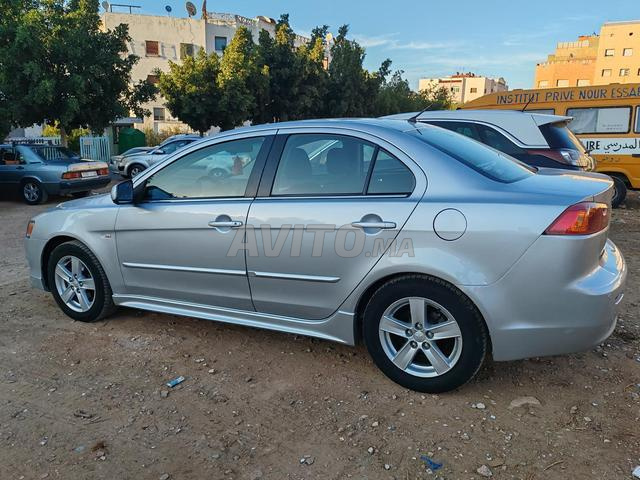 Mitsubishi Lancer - 2