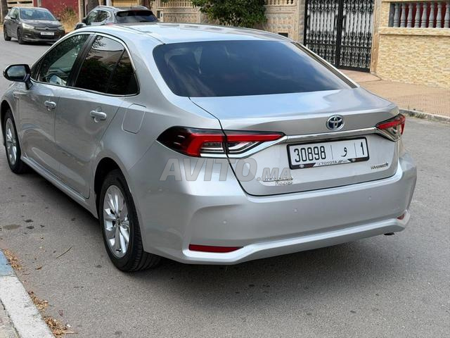 Toyota Corolla Hybride - 2