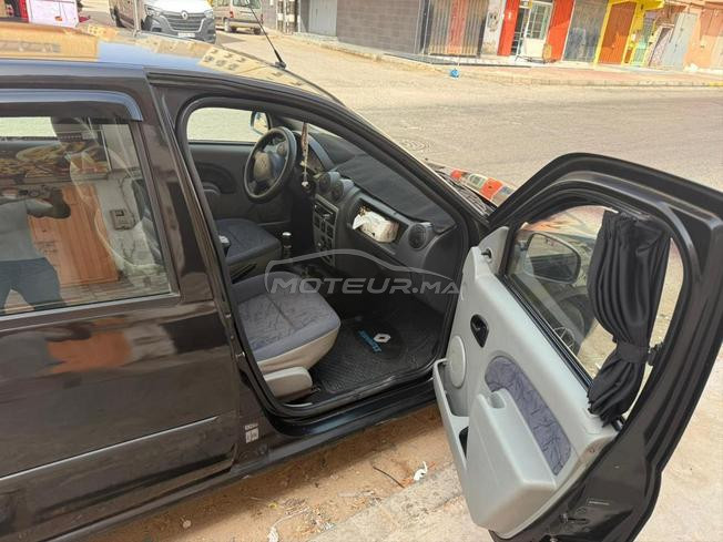Dacia Logan Essence Manuelle 2006 à Laâyoune