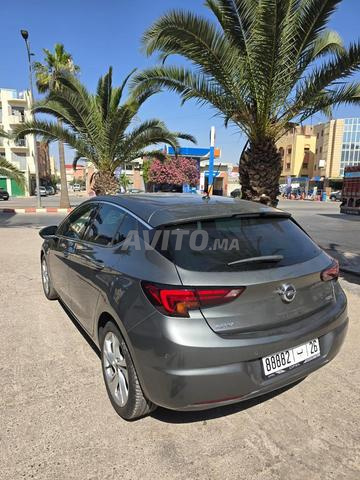 Opel Astra 2019 Automatique