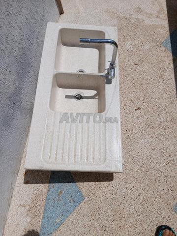 حوض مع صنبور - 2