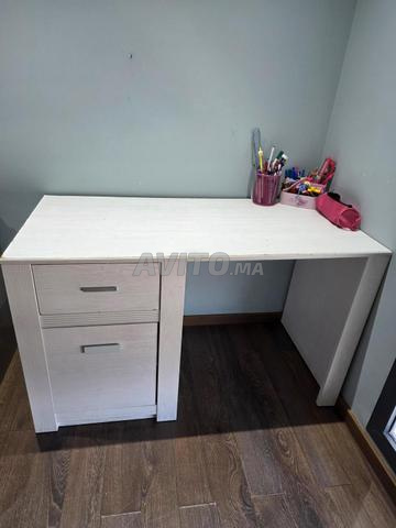 Lit enfant (97x206) avec bureau (125x60) - 2