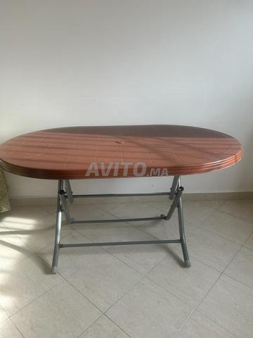 طاولة للبيع - 2