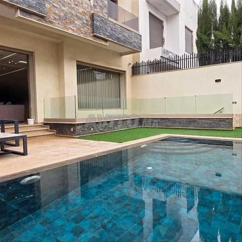 194681-Villa à louer à 25000DH à Almaz (Hay Hassani)
