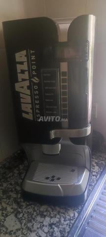 Machine à café LAVAZZA - 2