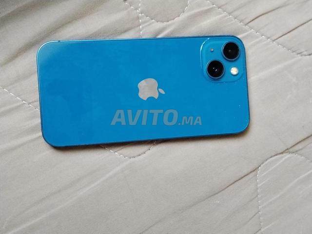iPhone 13 bleu - 2