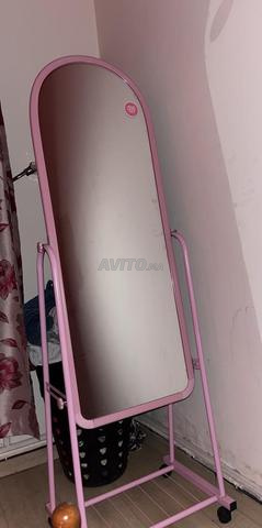 Miroir rose sur pieds 160x50,5 cm - 2