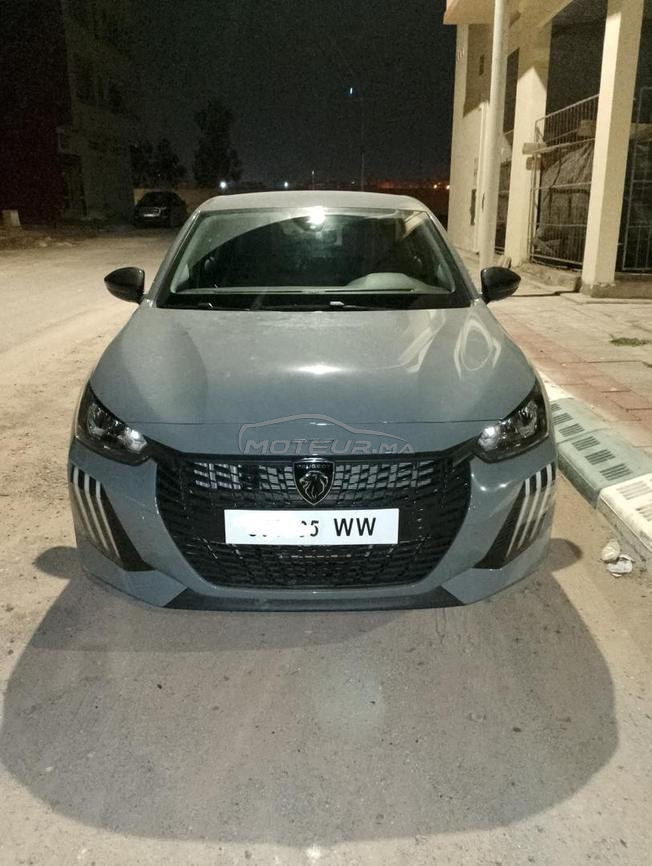 208 Peugeot 