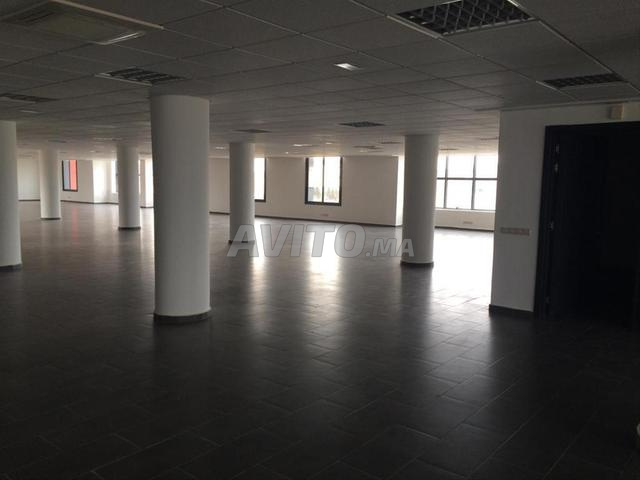 À vendre immeuble bureaux et rdc show room