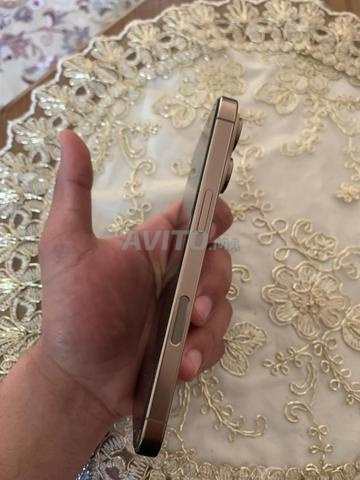 iPhone 16 Pro - 2