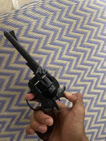 سلاح من نوع Gonher ، 12 طلقة