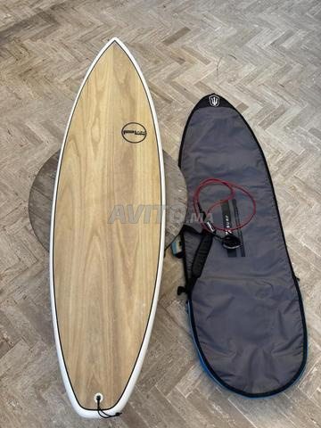 PLAIN Shark 6'2 غطاء وليش جديد - 2