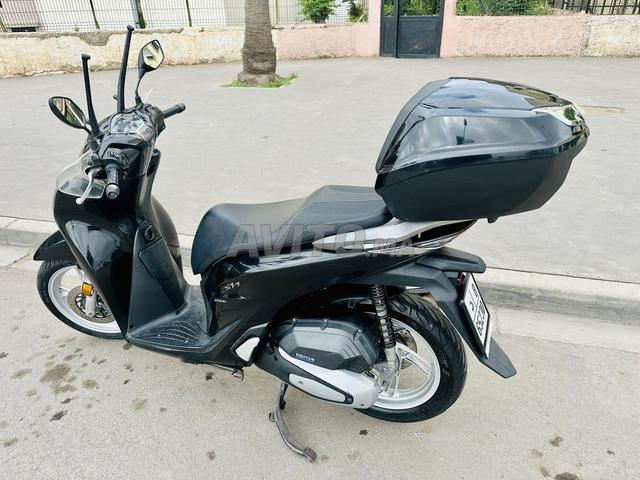 SH 150i modèle 2020 dédouane 2024 - 2