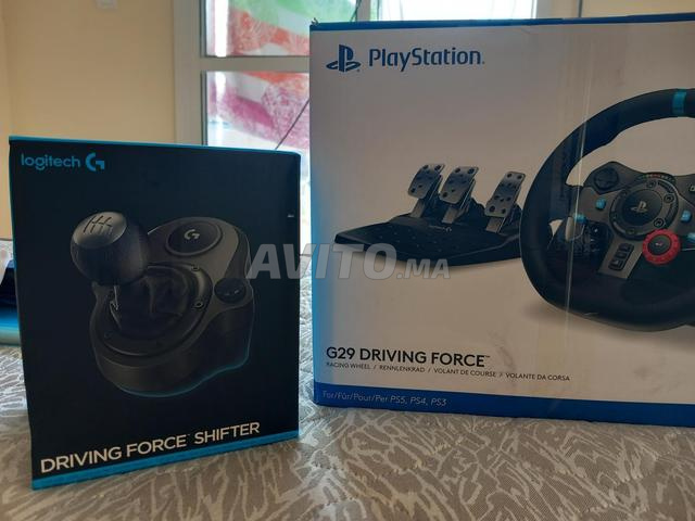 Logitech G29 Driving Force et Vitesse