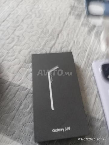 Oppo Reno 14 5G - 2