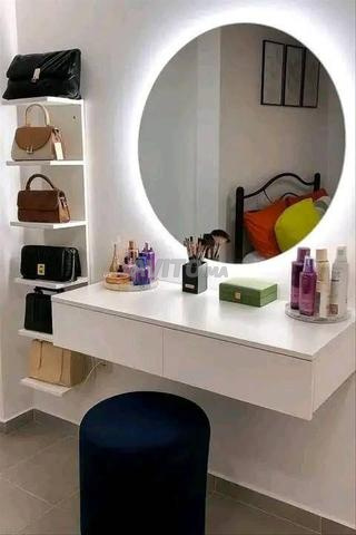 Coiffeuse avec miroir - 2