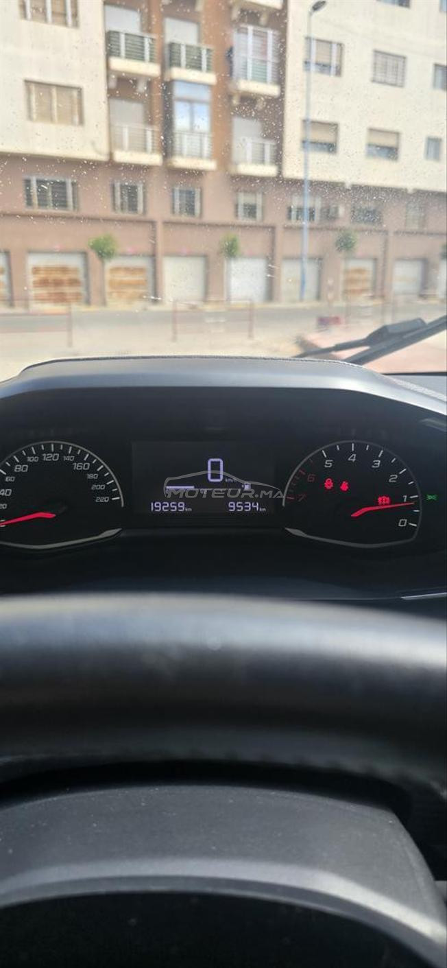 peugeot 208 faible kilométrage comme neuf