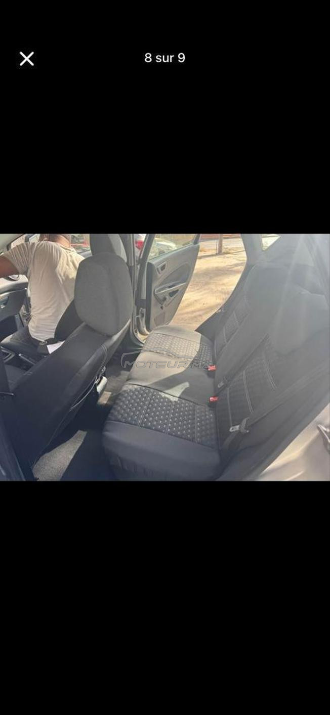 Ford Fiesta première main peu roulée 