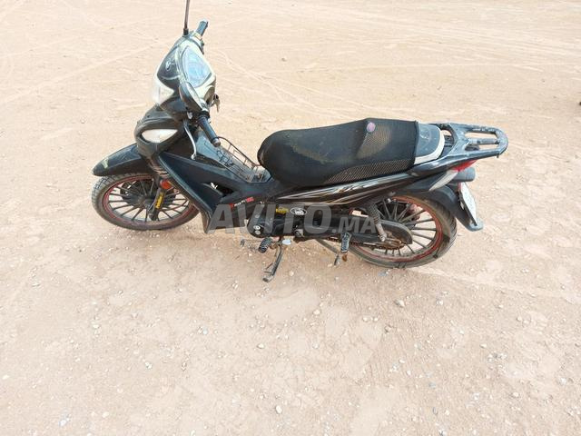 Moto en bon état
