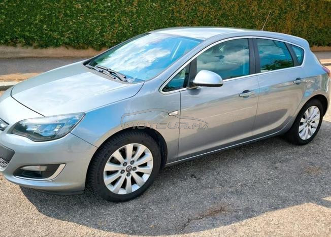 Opel Astra Diesel Manuelle 2014 à Marrakech