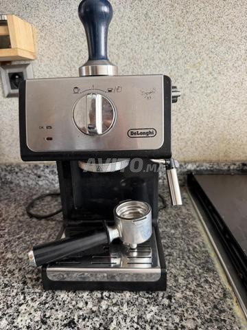 Machine à café DeLonghi 19 bars – Très bon état