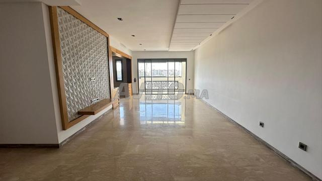Appartement à louer 180 m² à Hay RIAD