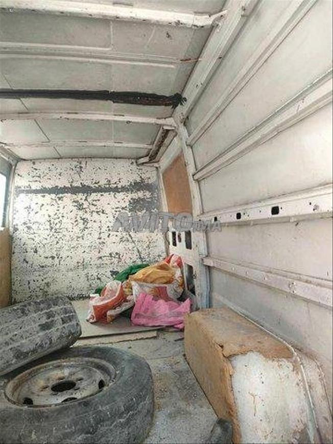 Mercedes-Benz 207D Diesel pasta twila