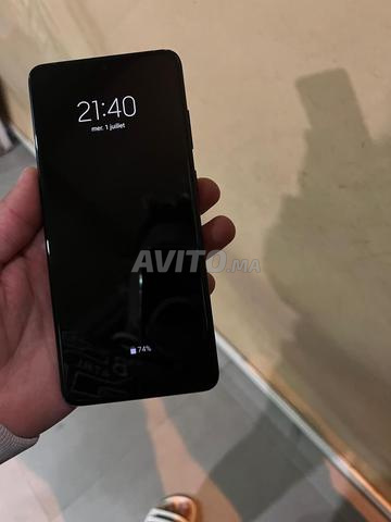 هاتف نقي، مرحبا بالجميع - 2