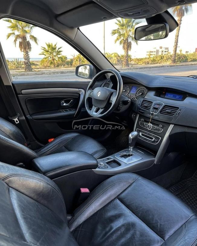 Renault latitude automatique nqiya tbarklah