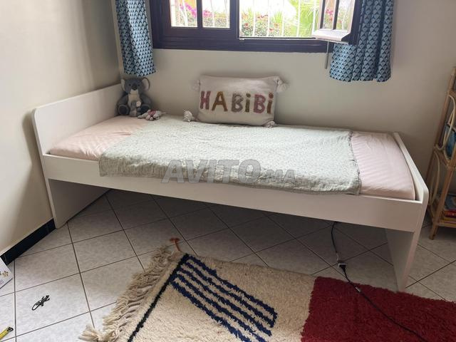 Lit simple IKEA Slakt 90x200 (matelas inclus)