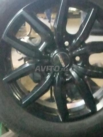 4 pneus de Range Rover - 2
