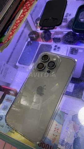 iPhone 15 Pro 256GB avec boîte - 2