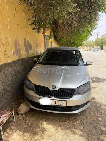Skoda Fabia Essence Manuelle 2016 à Guelmim - 2