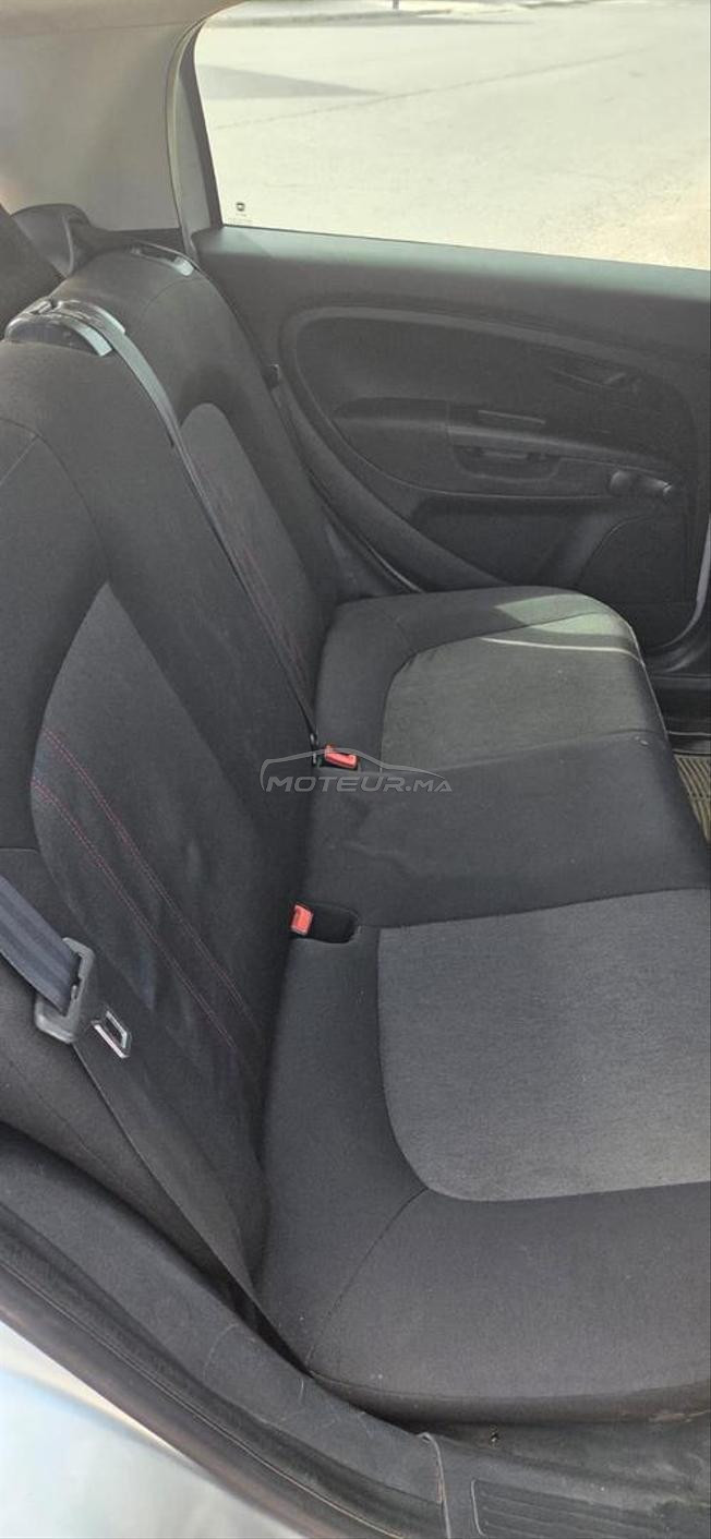 Fiat Punto Essence 2014 à Casablanca