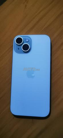 iPhone 15 normal vert