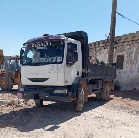 Renault bladen 210 M 2003 benne 6 mètres - 2