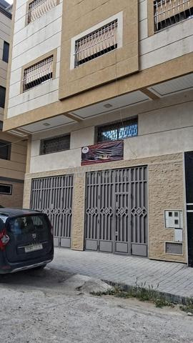 Local à louer pour stockage à El Moujahidine