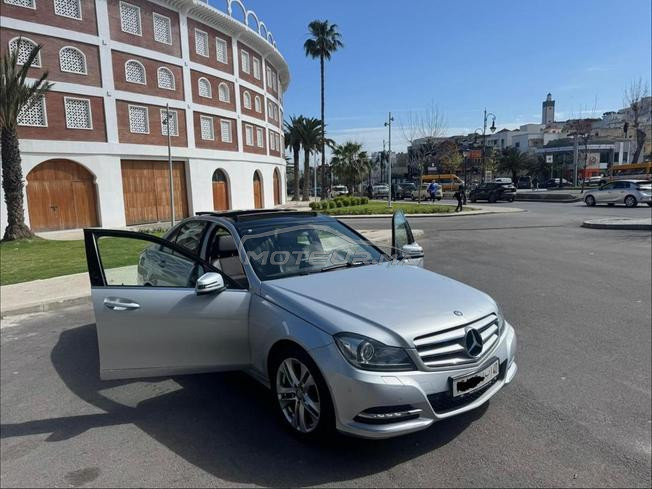 Mercedes c220 model 2012 Dawna 2013 la khir dyala