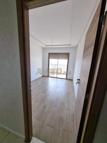 Appartement à louer 90 m² à Temara - 2