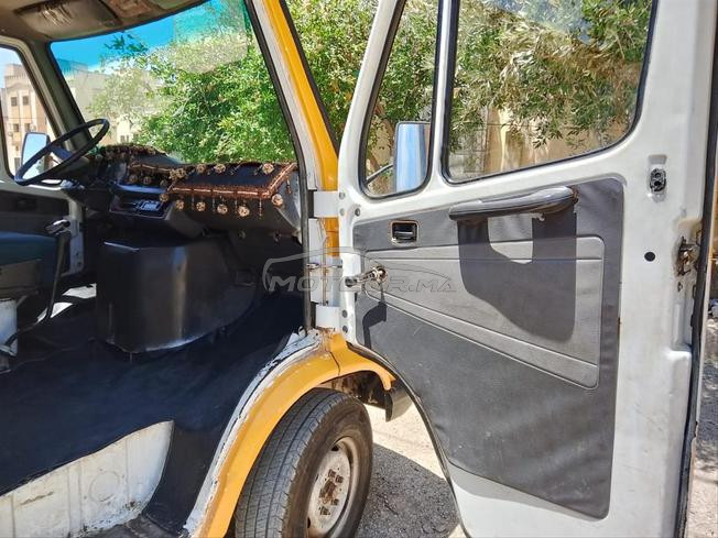 Mercedes-Benz 208 Diesel Manuelle 1993 à Taza