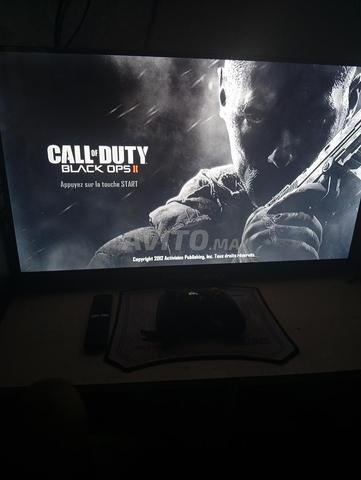 Xbox 360 deux manettes - 2