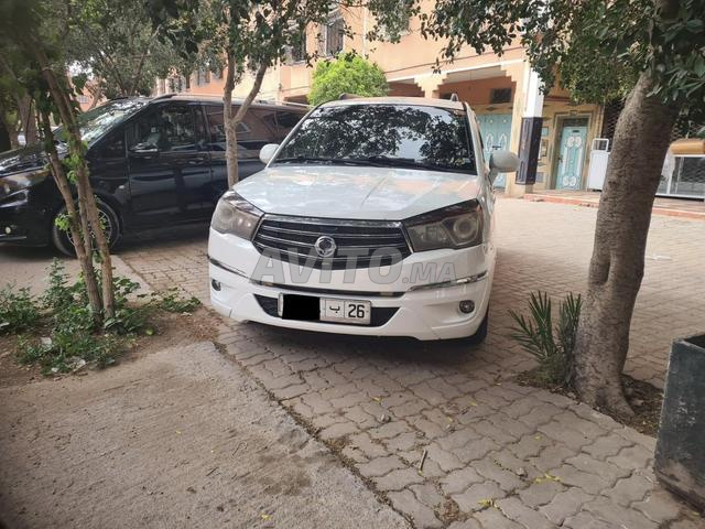 Ssangyong Stavic Diesel Manuelle 2014 à Marrakech - 2