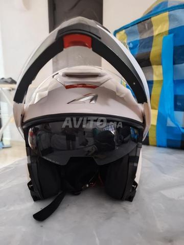 Vends deux casques importés de France - 2